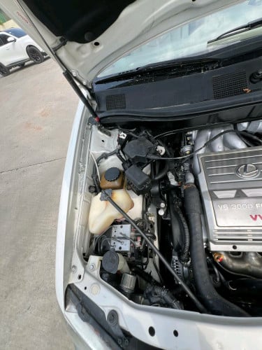 Lexus RX300 03 P2 ក្នុងលឿង