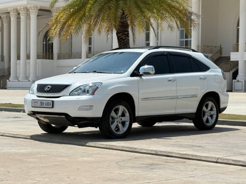 Lexus RX330 P2