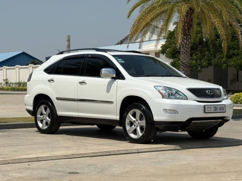 Lexus RX330 P2