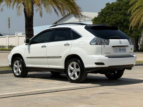 Lexus RX330 P2