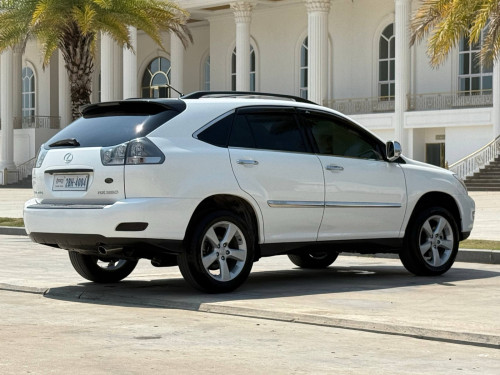 Lexus RX330 P2