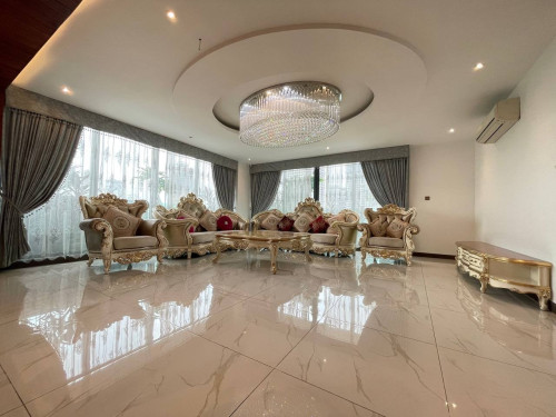 Penthouse for rent (10th&11th floor)