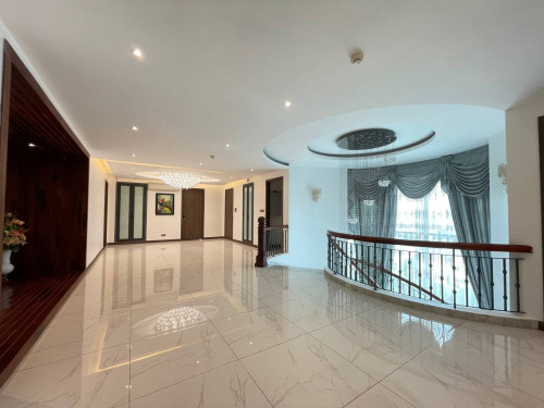 Penthouse for rent (10th&11th floor)