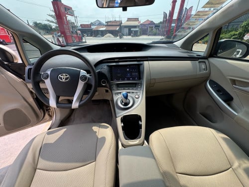 Prius 2010 Option 2 Gold