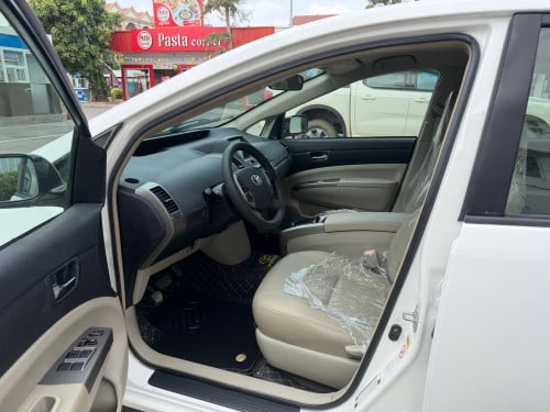 Pruis 06 h/full ក្នុងលឿង 12300$