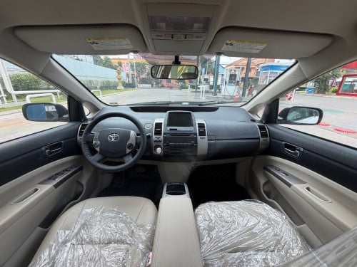Pruis 06 h/full ក្នុងលឿង 12300$