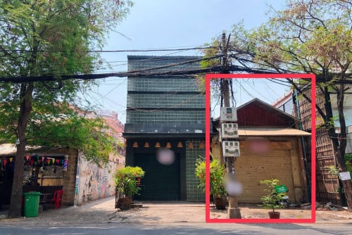 Shophouse For Rent At Doun Penh. Pefect for business.