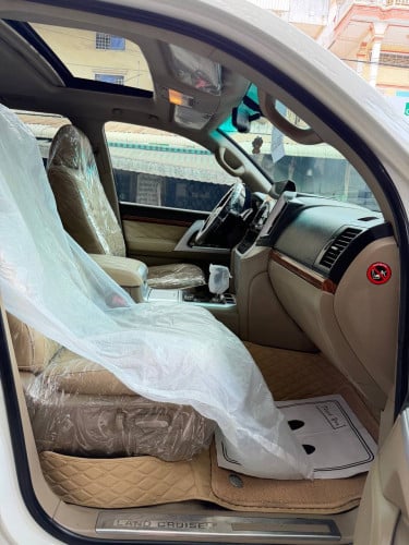 Toyota Land Cruiser V6 សាំង​ 2008 ឡេីង​ស៊េរី​ទាំង​ក្នុង​ក្រៅ​ 2021 Full option អារ៉ាប់​
