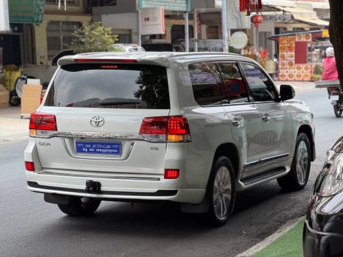Toyota Land Cruiser V6 សាំង​ 2008 ឡេីង​ស៊េរី​ទាំង​ក្នុង​ក្រៅ​ 2021 Full option អារ៉ាប់​