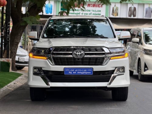 Toyota Land Cruiser V6 សាំង​ 2008 ឡេីង​ស៊េរី​ទាំង​ក្នុង​ក្រៅ​ 2021 Full option អារ៉ាប់​