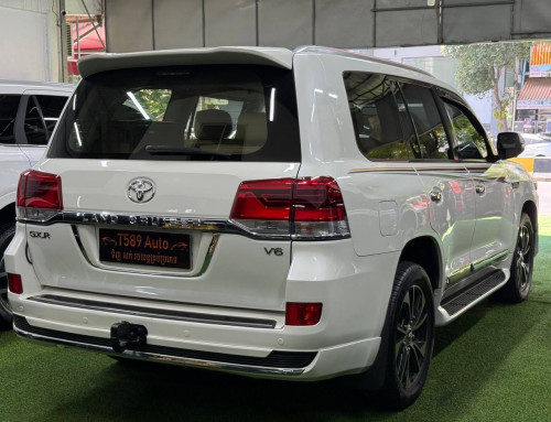 Toyota Land Cruiser V6 សាំង​ 2008 ឡេីង​ស៊េរី​ទាំង​ក្នុង​ក្រៅ​ 2021 Full option