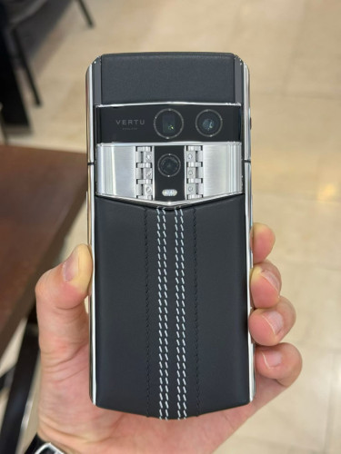 Vertu Agent Q