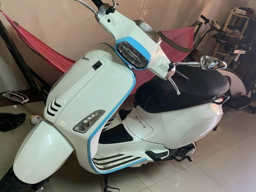 Vespa spring អត់អាវ