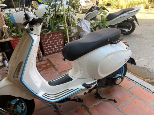 Vespa spring អត់អាវ