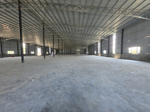 Warehouse 4000m2 at Sensok for rent