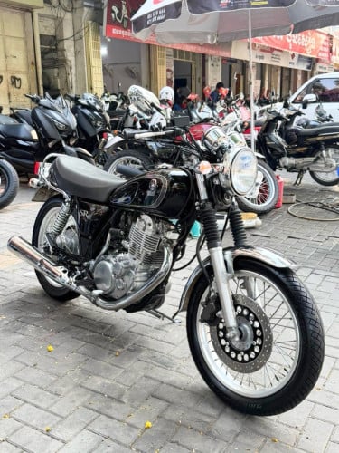 Yamaha SR 400 2016 99% ជប៉ុន