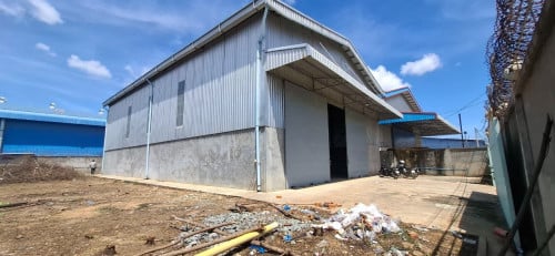 ឃ្លាំងសម្រាប់ជួលនៅសែនសុខ