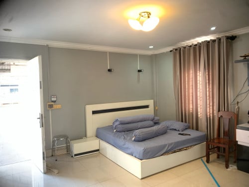 បន្ទប់សម្រាប់ជួលRoom for rent 房間出租
