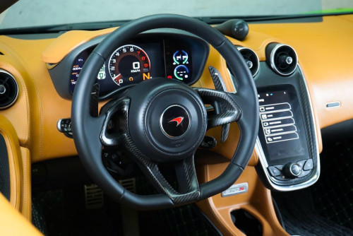 កាន់លុយត្រឹម5x xxx $ អាចដក MCLaren570s up 600LTទៅប្រើបានភ្លាមៗ