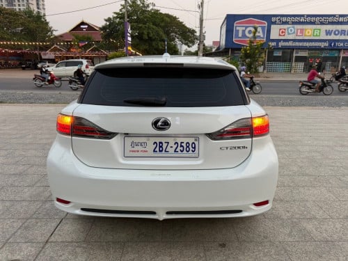 雷克萨斯-Lexus CT200H Full