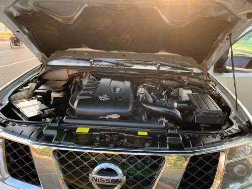 ឡានផ្ទាល់ខ្លួន លក់ប្រញាប់ Nissan Navara ឆ្នាំ 2010