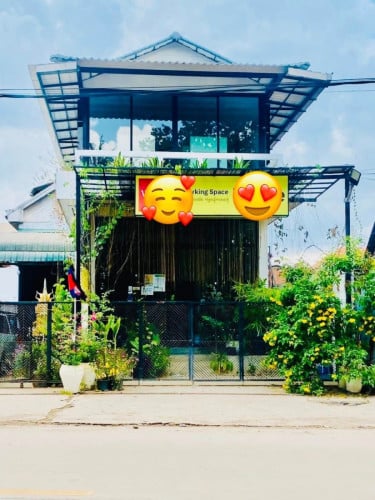 ហាង/ការិយាល័យសម្រាប់ជួល ទីតាំងល្អបំផុតកណ្ដាលក្រុង|Prime Office/Shop Space for Rent–Central Siem Reap
