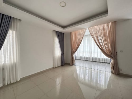 ផ្ទះវីឡាភ្លោះ/Twin villa for rent  📍បុរីអ័រគីដេ/Borey Orkide 2004