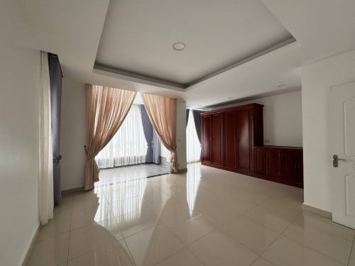 ផ្ទះវីឡាភ្លោះ/Twin villa for rent  📍បុរីអ័រគីដេ/Borey Orkide 2004