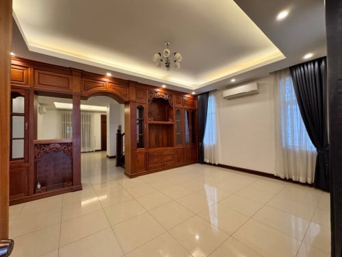 ផ្ទះវីឡាភ្លោះ/Twin villa for rent  📍បុរីអ័រគីដេ/Borey Orkide 2004
