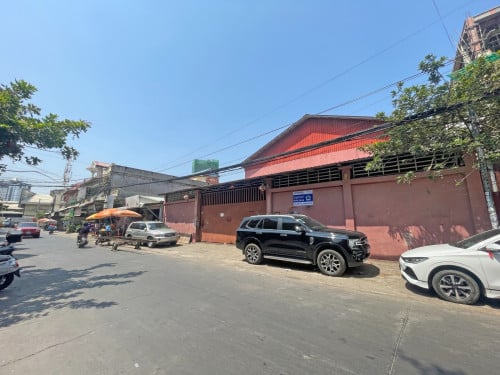 🏘 ឃ្លាំង នៅខណ្ឌមានជ័យ នៅជិតផ្លូវ 217 ត្រូវការលក់បន្ទាន់ខ្លាំង ​ (កូដ៖ A05-063762)