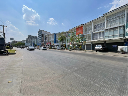 🏡 ផ្ទះអាជីវកម្ម 2ល្វែង(SH) ក្នុងបុរី វ៉ារីណាដឹសែនសុខ ត្រូវការលក់បន្ទាន់ខ្លាំង