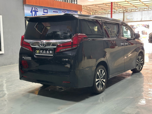 ឡានស្អាត ម៉ាសុីន V6 3.0T តម្លៃចចារបានទៀត បងប្អូនចង់ដឹងច្បាស់មកមើលឡានផ្ទាល់