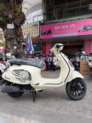 1380$ មានពន្ធត្រឹមត្រូវ សុីសាំងតិច ប្រើធន់ មានកាធានាត្រឹមត្រូវ