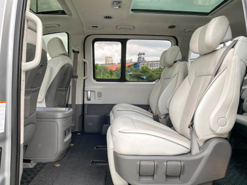 2022 Hyundai Staria VIP 7-Seater
