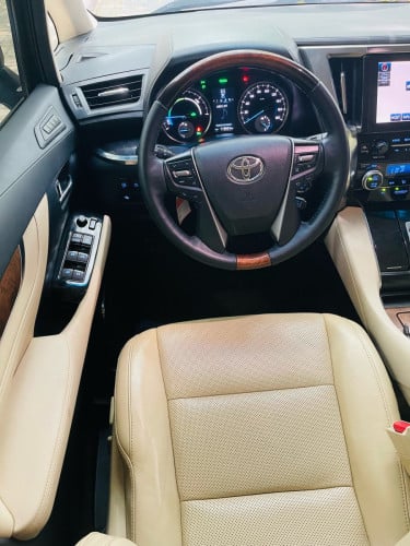Alphard Hybrid full options Executive lough. កៅអី​ VIP