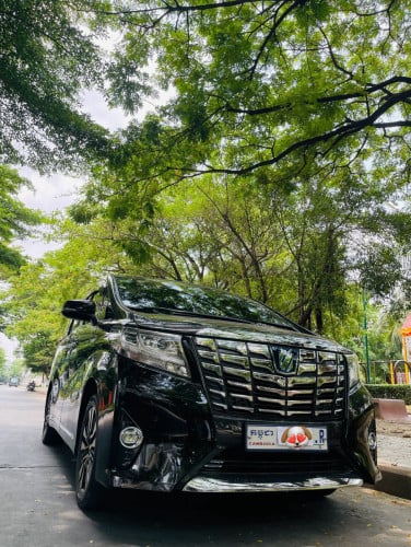Alphard Hybrid full options Executive lough. កៅអី​ VIP