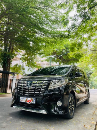 Alphard Hybrid full options Executive lough. កៅអី​ VIP