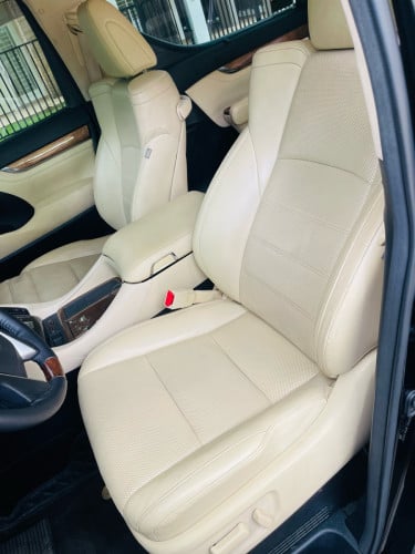 Alphard Hybrid full options Executive lough. កៅអី​ VIP