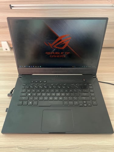ASUS ROG ZEPHYRUS GU502