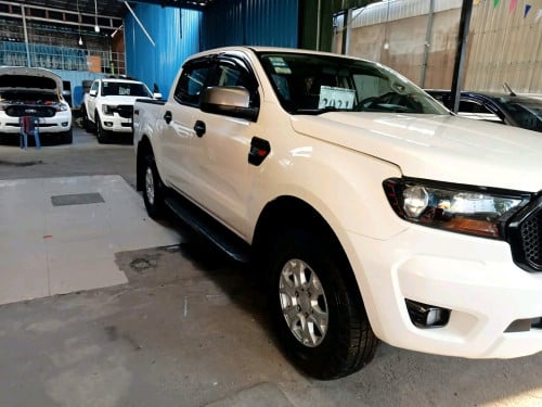 Ford ranger XLS 2021