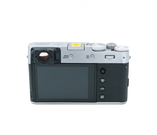 FUJIFILM X100V