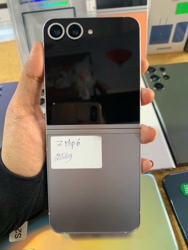 Galaxy ZFlip6 Sim2