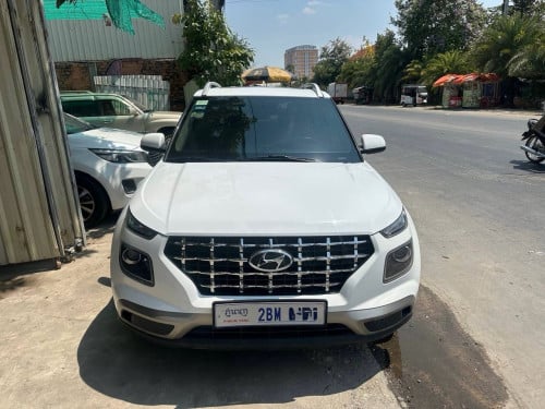 Hyundai Venue 021 ថ្មីធានា