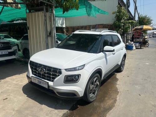 Hyundai Venue 021 ថ្មីធានា