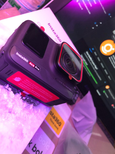 Insta360 Ace Pro (Standard)