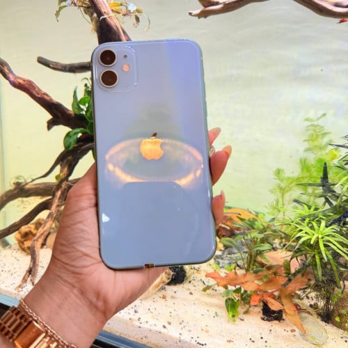 iPhone 11 64G 1ទឹកខ្មែរ តំលៃពិសេស 118$