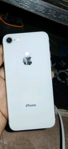 iPhone 8g 64g សំណុំ Zin បែងខ្នងតិច នឹង កញ្ចប់បន្តិច
