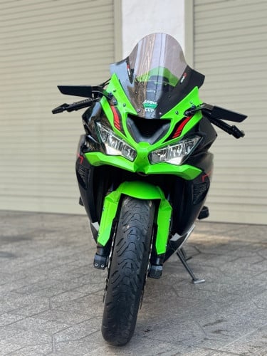 Kawasaki Ninja ZX6r