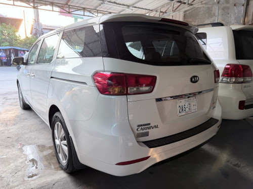 KiA Carnival 018 ធានាឡានស្អាតសាងបាន