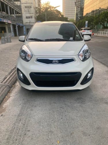 Kia morning ឆ្នាំ2012 full luxry